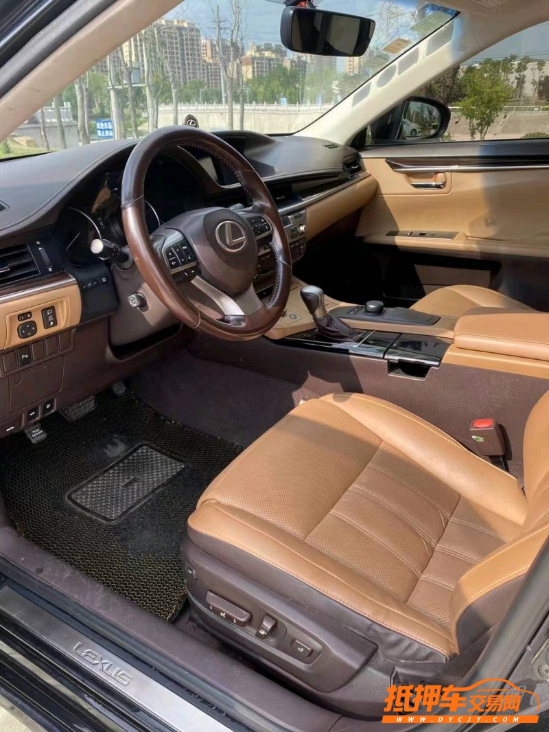 徐州16年雷克萨斯ES7