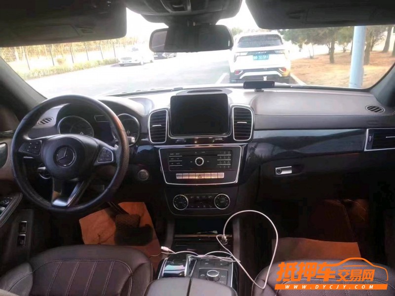 潍坊17年奔驰GLS7