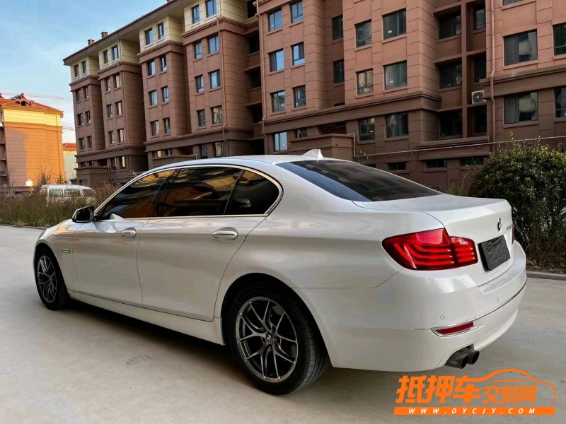 潍坊16年宝马5系8