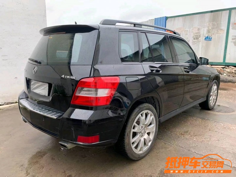 中山11年奔驰GLK9