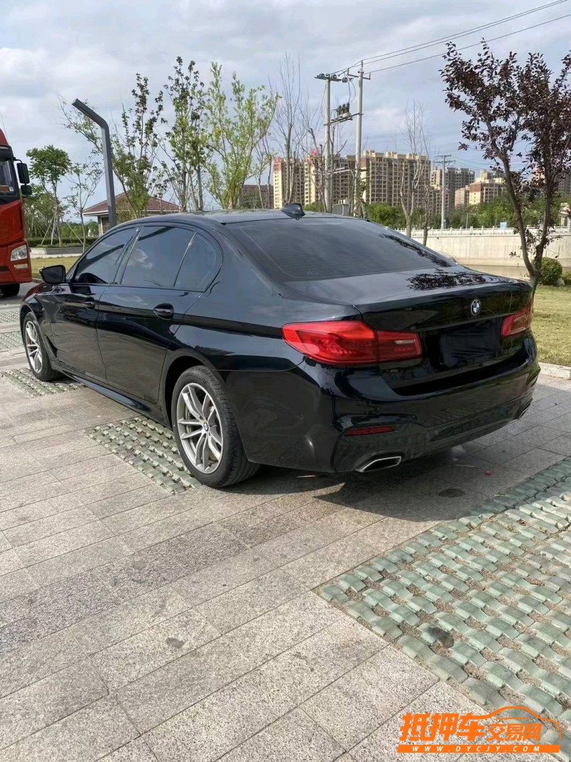 徐州19年宝马5系3