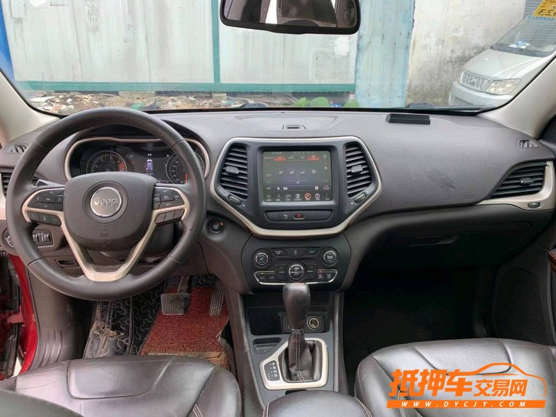 廣州17年Jeep自由光4