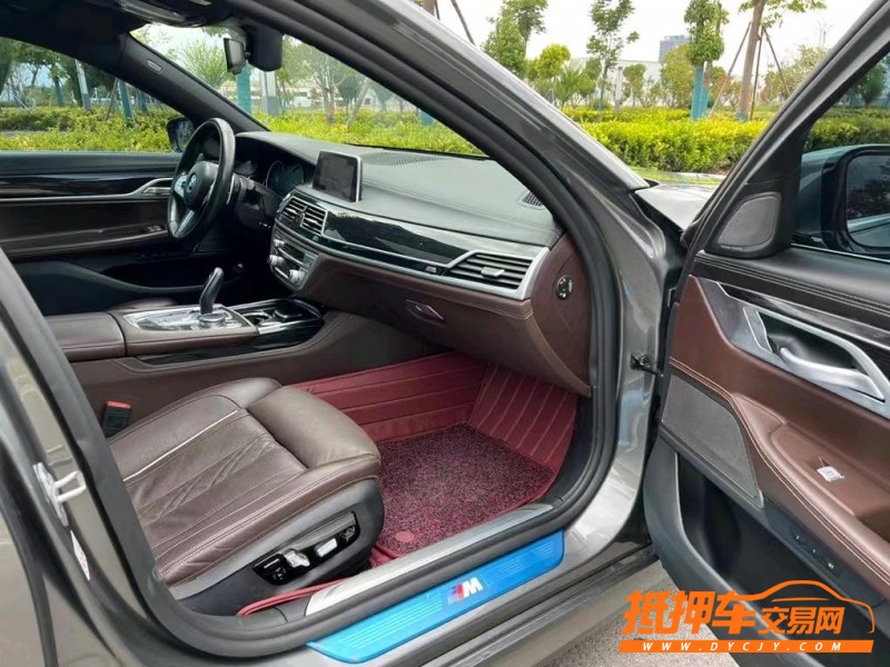 盐城19年宝马7系3