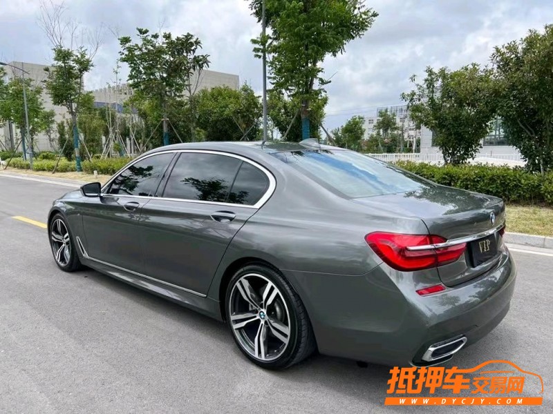 盐城19年宝马7系9