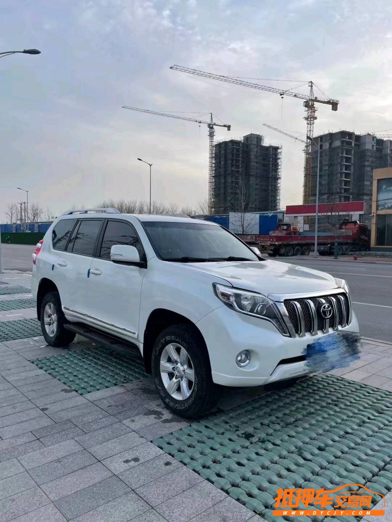 徐州17年丰田普拉多2