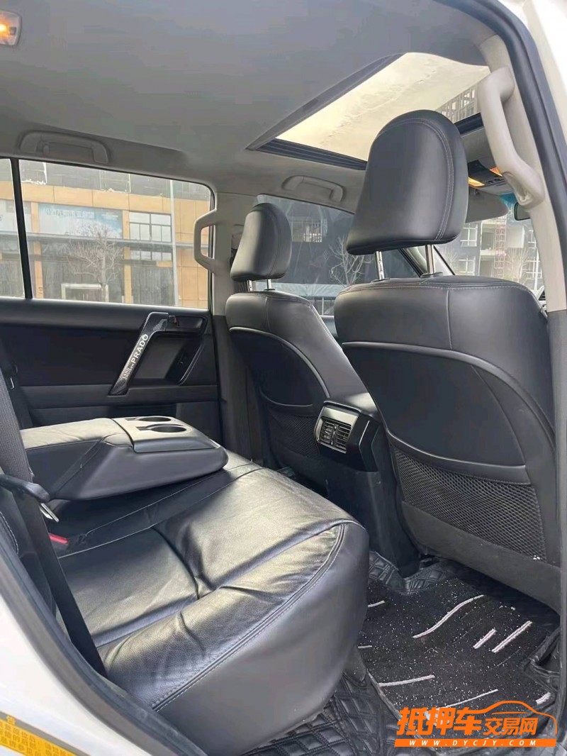 徐州17年丰田普拉多5