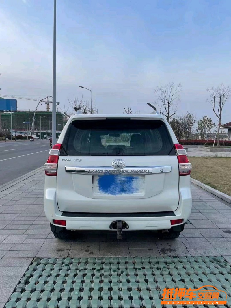 徐州17年丰田普拉多9
