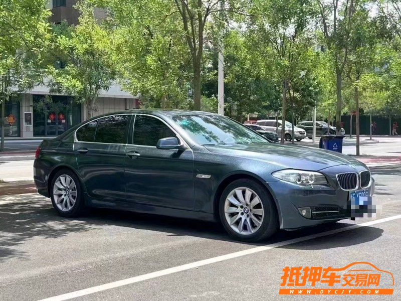 北京11年宝马5系3