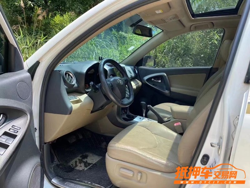 桂林12年豐田RAV43