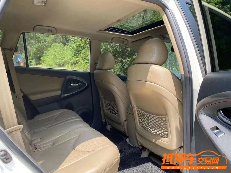 桂林12年豐田RAV47