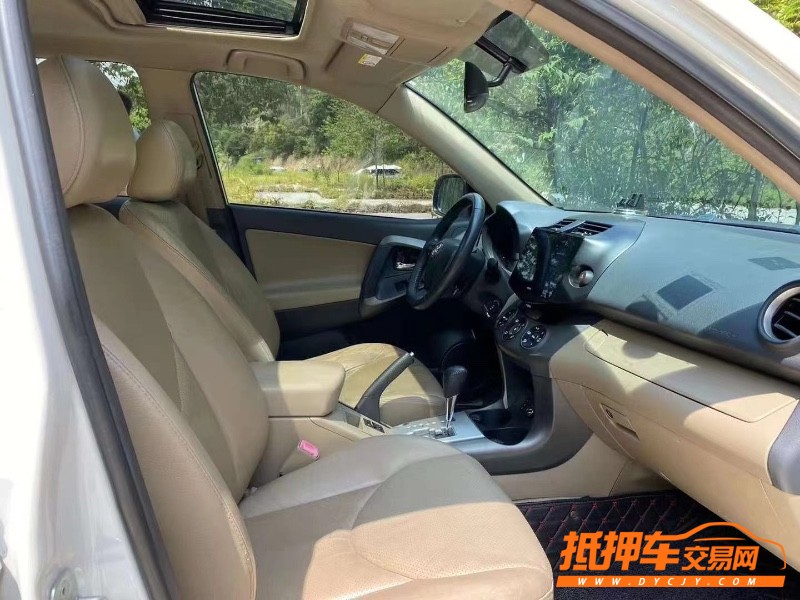 桂林12年豐田RAV48