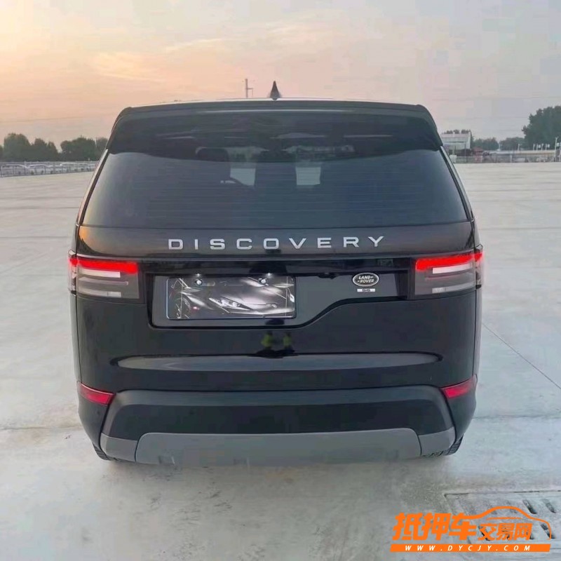 北京18年路虎发现9
