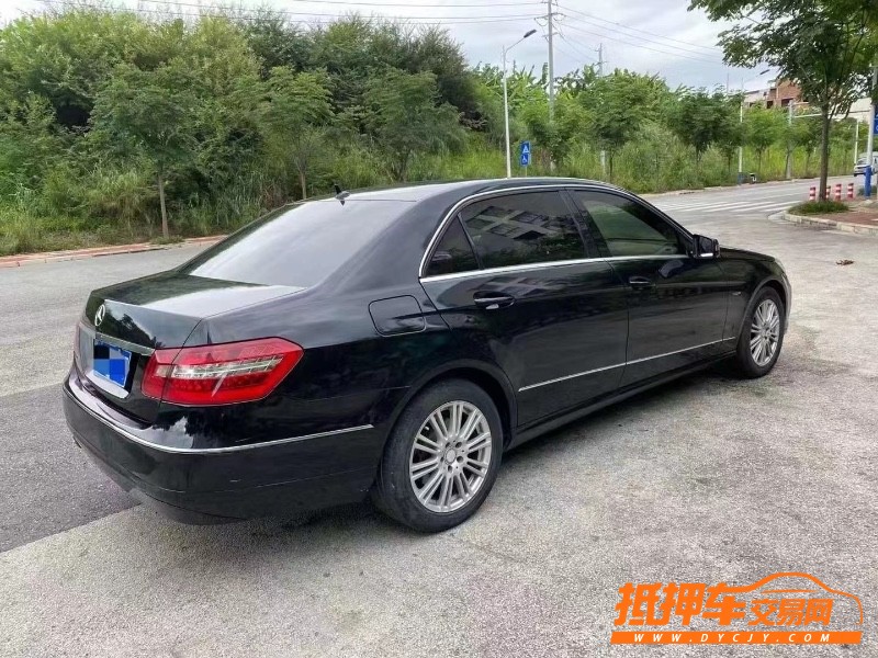 南寧12年奔馳E9