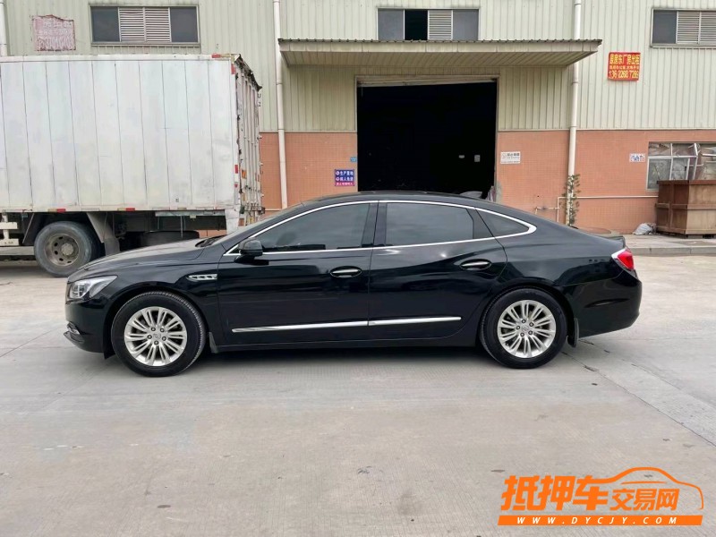 东莞17年别克君越8