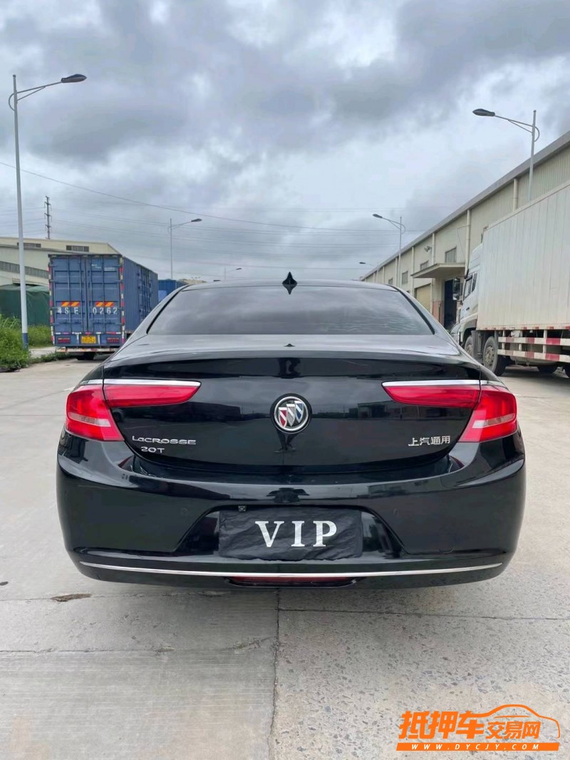 东莞17年别克君越9