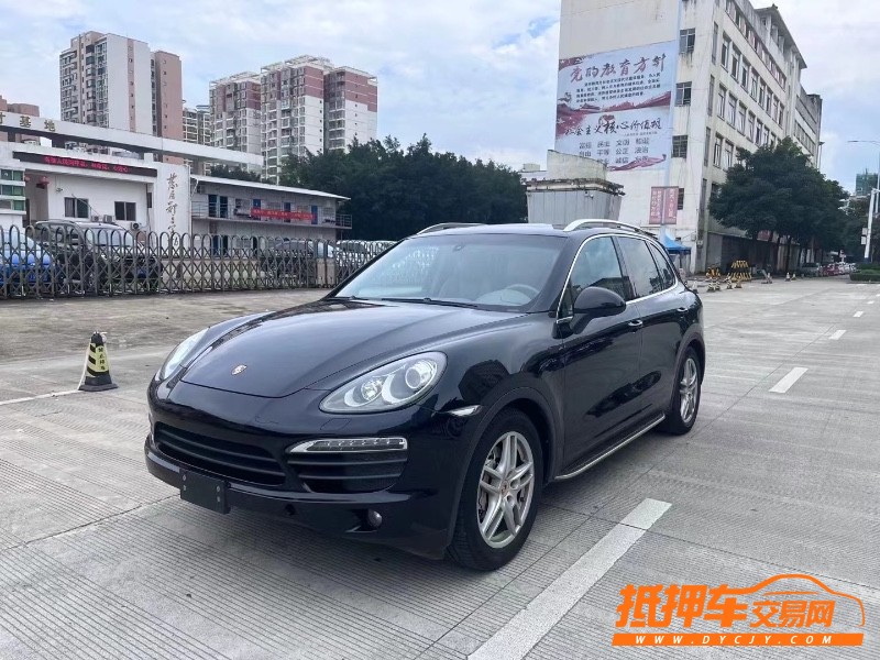 南寧11年保時捷卡宴3
