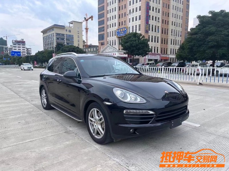 南寧11年保時捷卡宴4