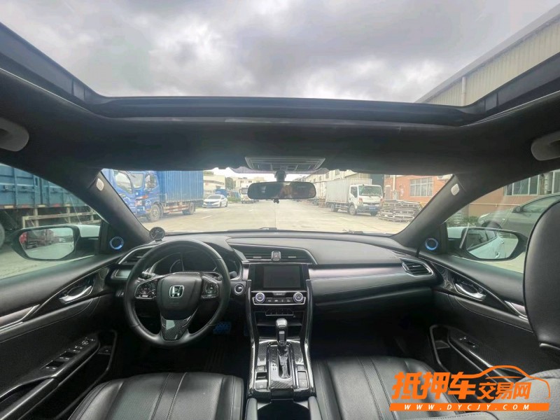东莞17年本田思域4