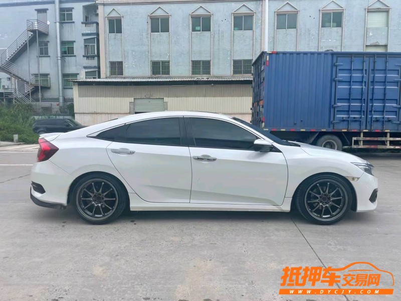 东莞17年本田思域3