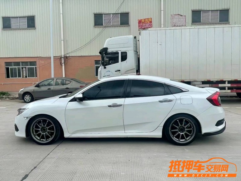 东莞17年本田思域2