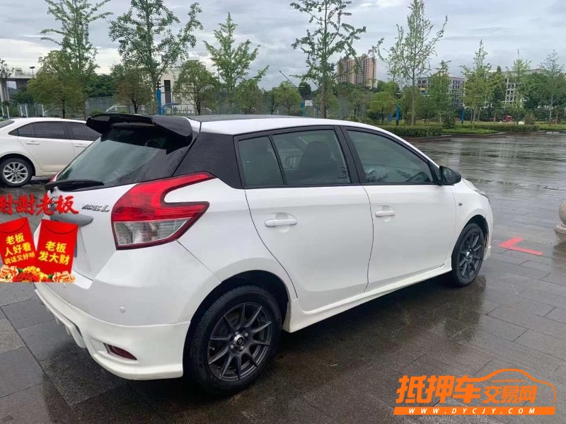 賀州16年豐田YARiS L 致炫2