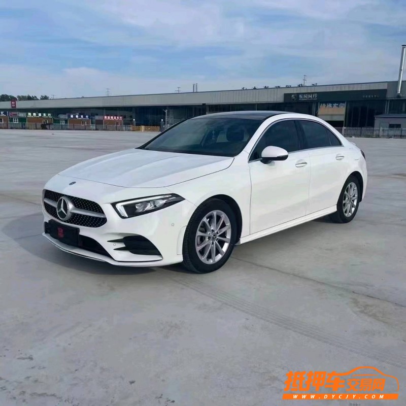 北京19年奔驰A2