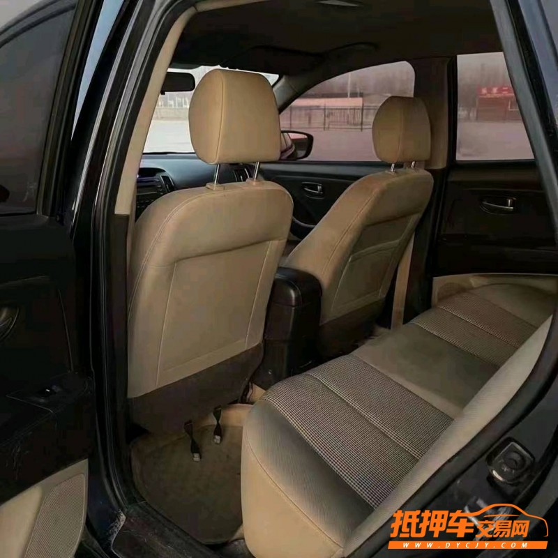 北京12年现代悦动4