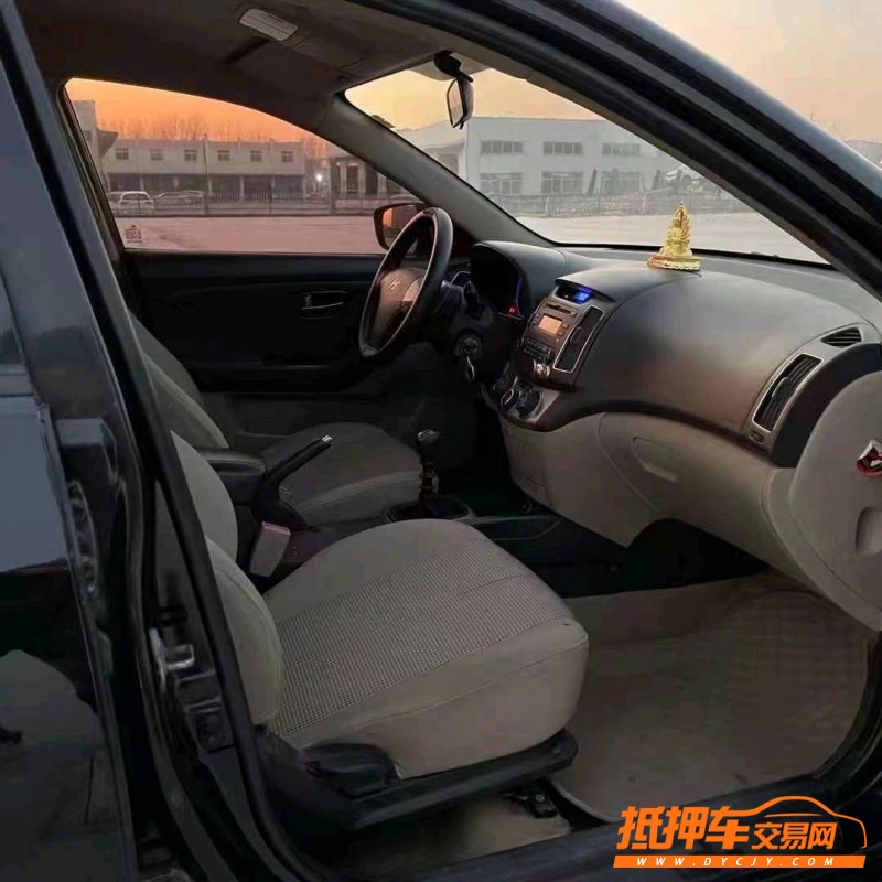 北京12年现代悦动5