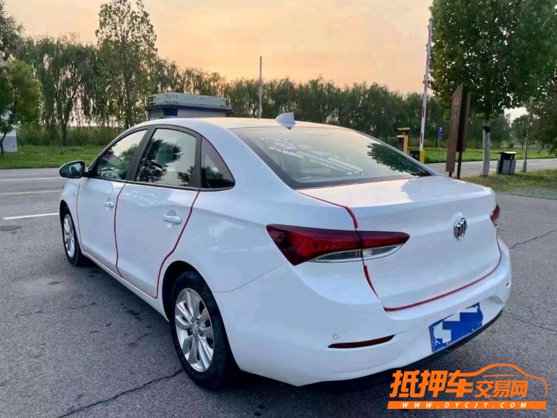 枣庄20年别克英朗4