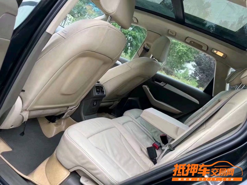 濰坊12年奧迪Q56