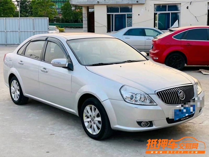 徐州11年别克凯越3