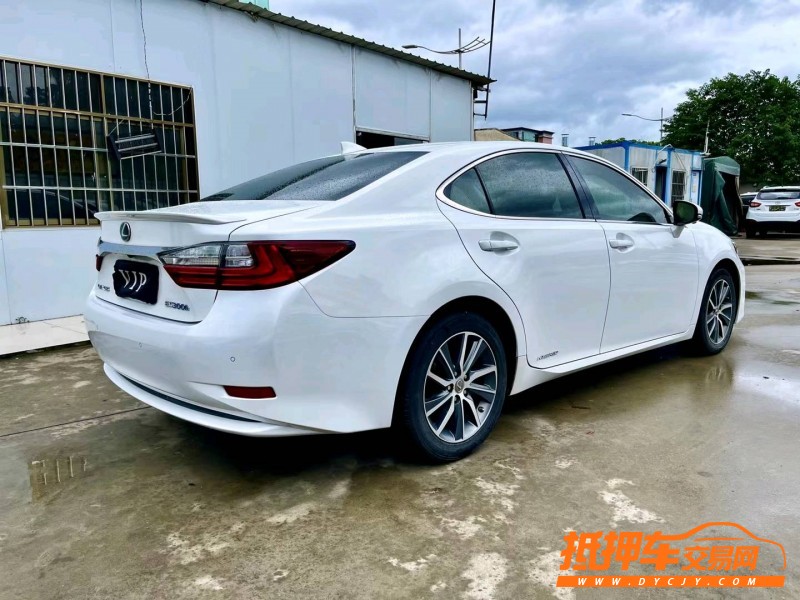 东莞18年雷克萨斯HS7