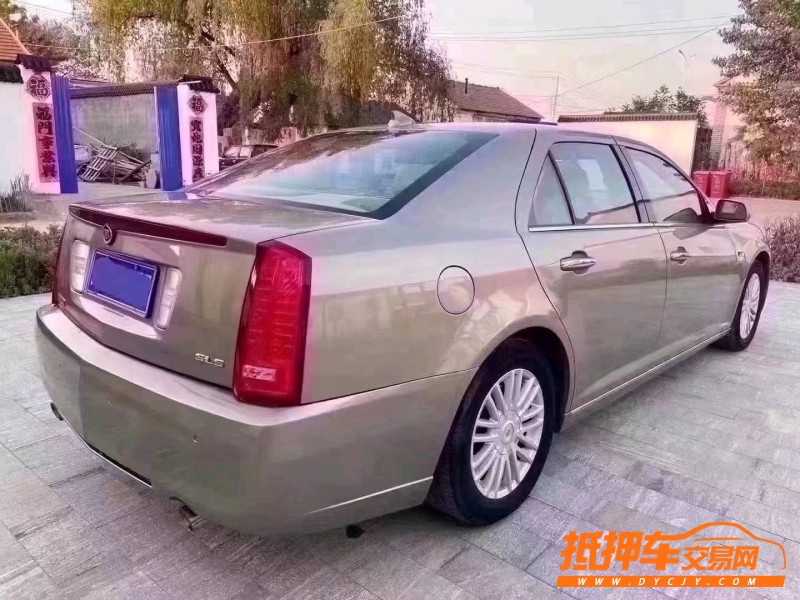 潍坊13年凯迪拉克赛威7