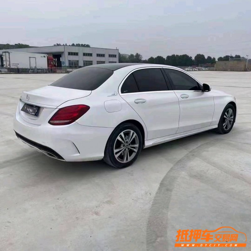 北京17年奔驰C8