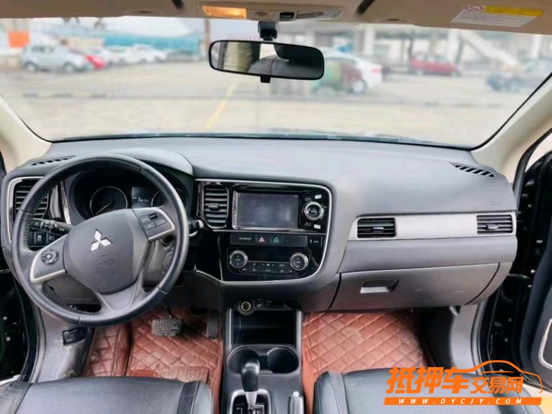 东莞15年三菱欧蓝德5