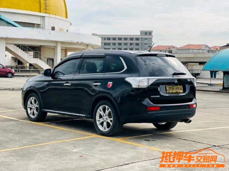 东莞15年三菱欧蓝德8