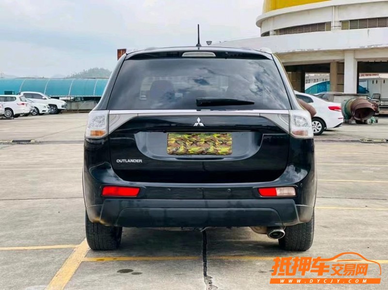 东莞15年三菱欧蓝德9