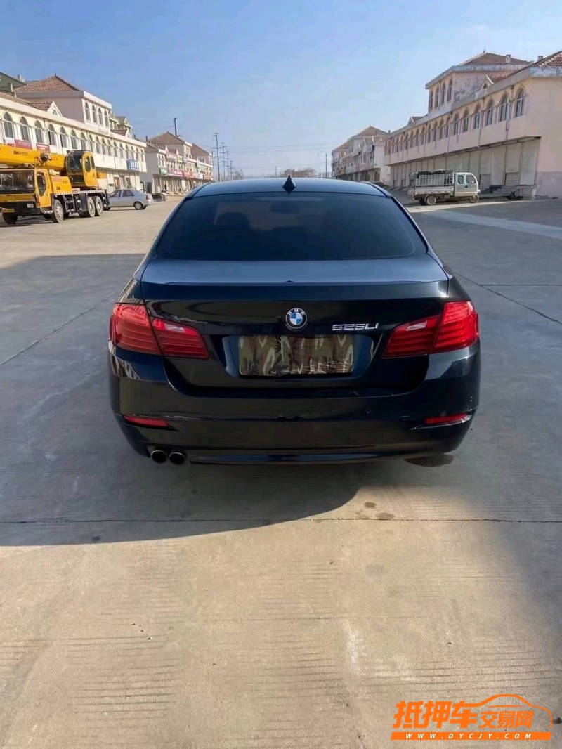 北京16年宝马5系9