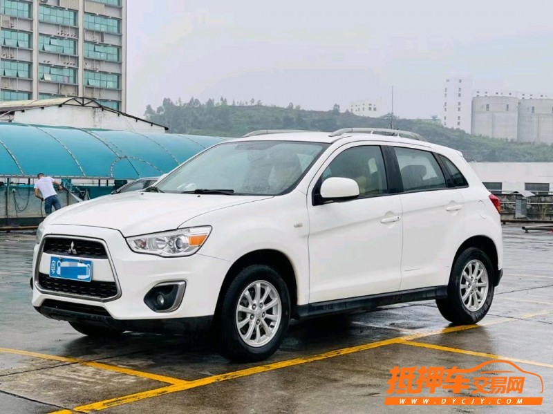 东莞14年三菱劲炫3