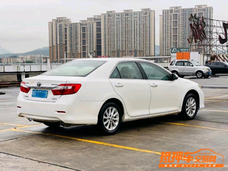 东莞13年丰田凯美瑞7