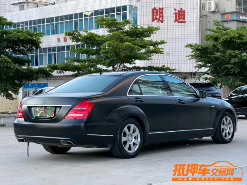 东莞12年奔驰S8