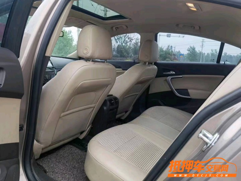 徐州17年别克君威7