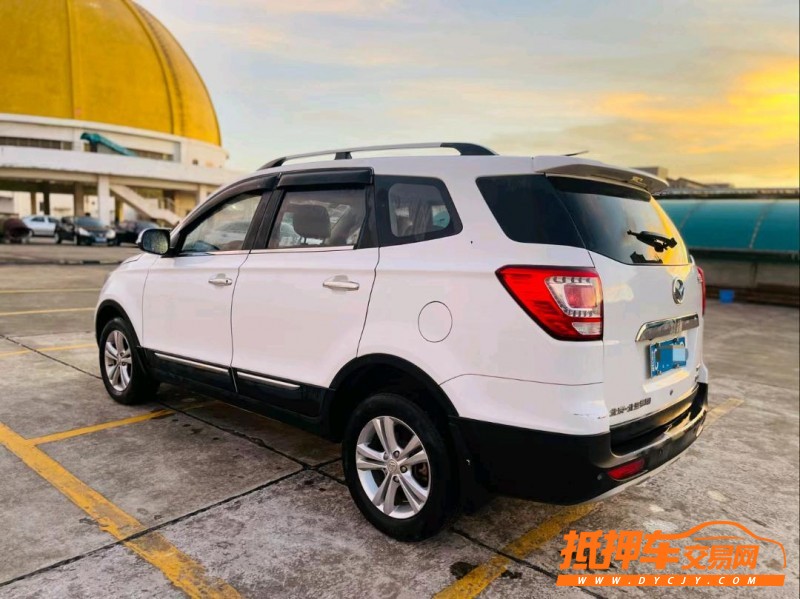 东莞16年北汽幻速S38