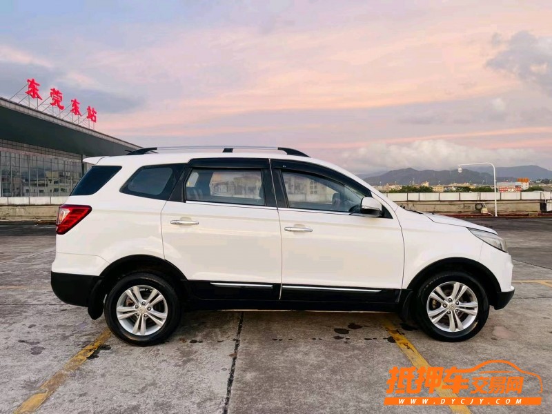 东莞16年北汽幻速S37