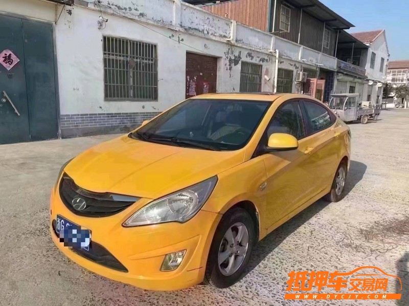 北京12年现代瑞纳3