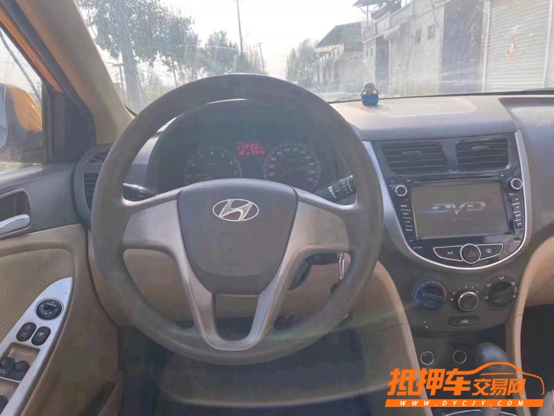 北京12年现代瑞纳5