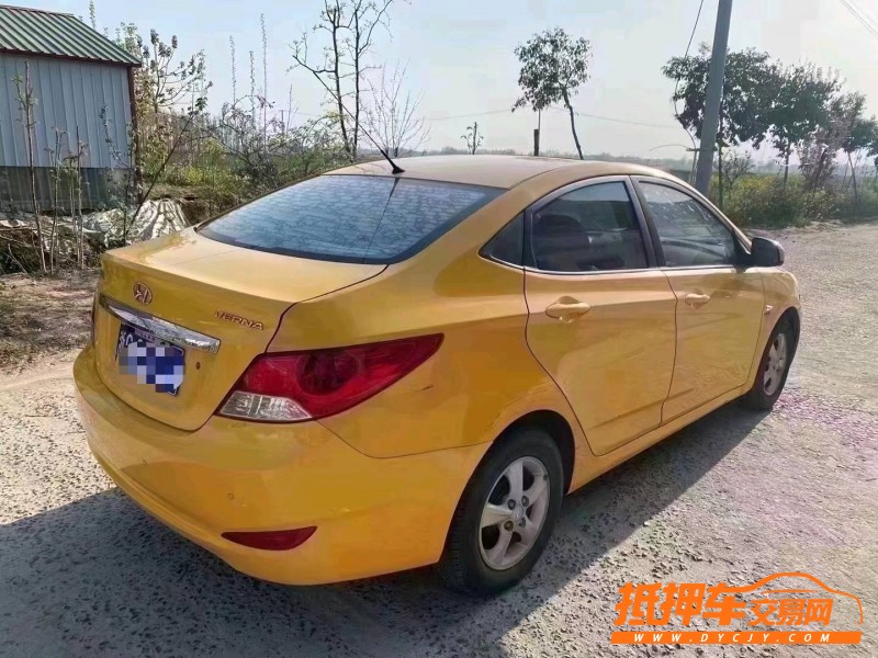 北京12年现代瑞纳7