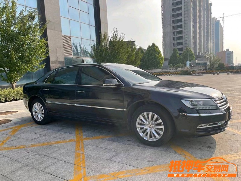 济宁13年大众辉腾3