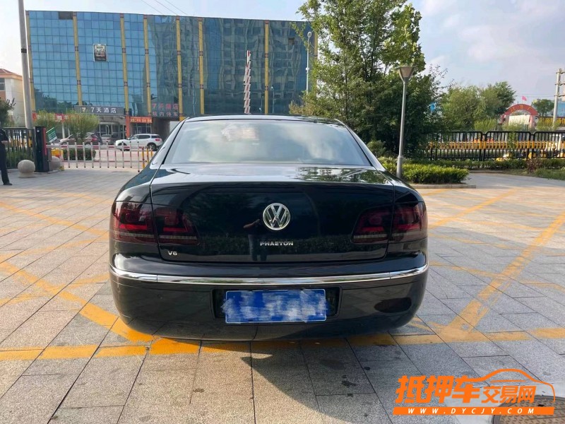 济宁13年大众辉腾9