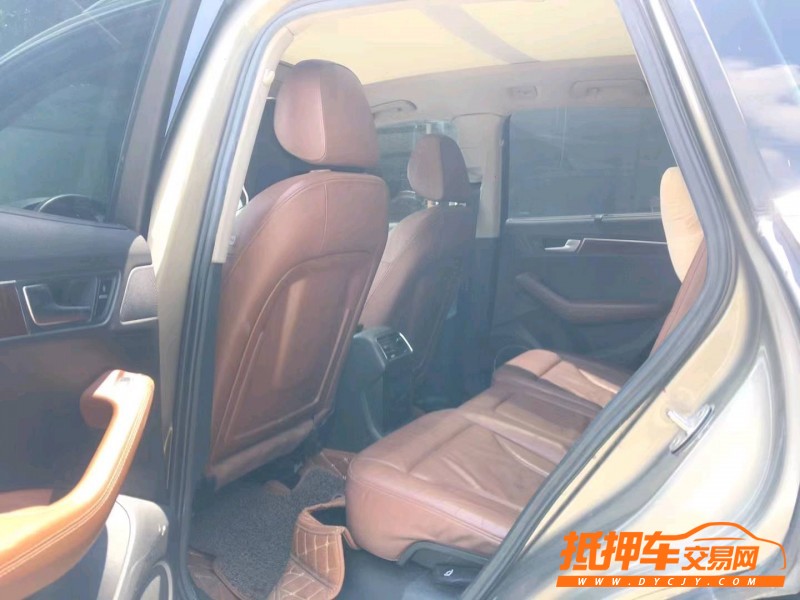 廣州10年奧迪Q56